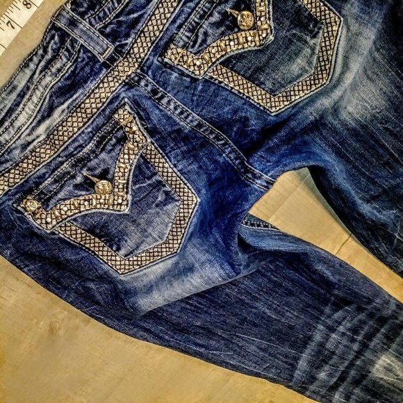 DO NOT PURCHASE @DENIMJUNKIES ROCK REVIVAL MISS ME - Picture 7 of 8